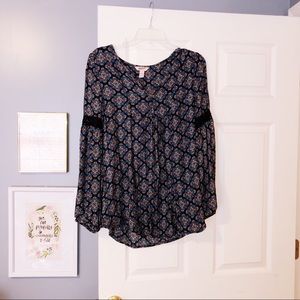 Cute pattern top